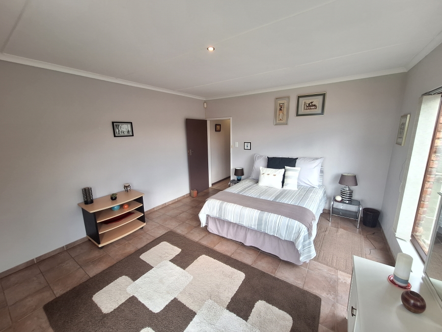 3 Bedroom Property for Sale in Wavecrest Eastern Cape
